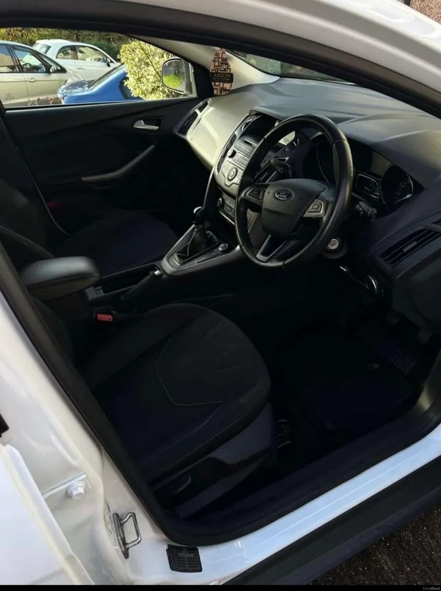 Ford focus 1L - Image 3