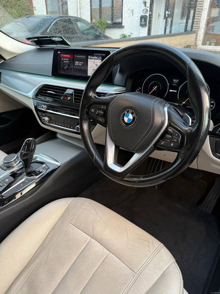 BMW 530e Individual - Image 4
