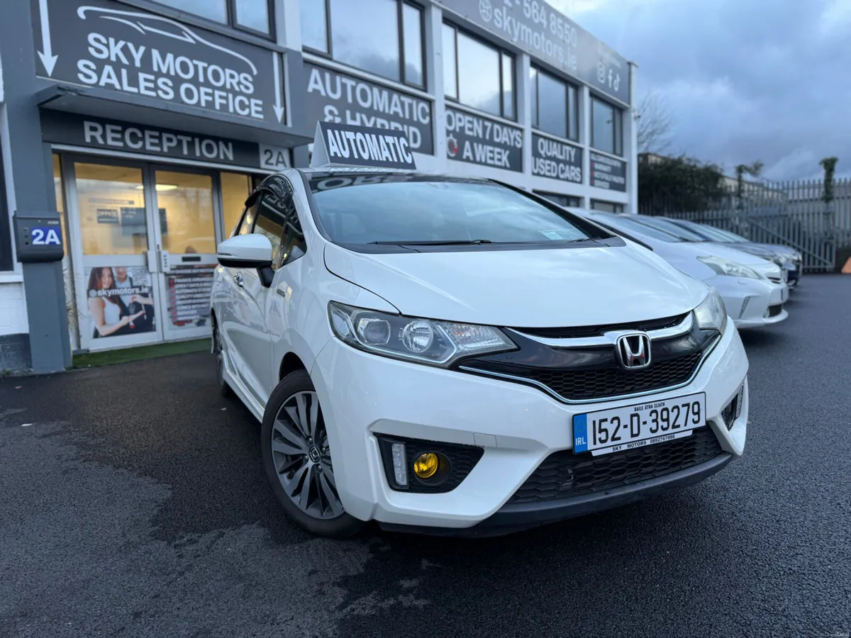 2015 Honda Fit 1.5 Hybrid Auto, Immaculate - Image 3