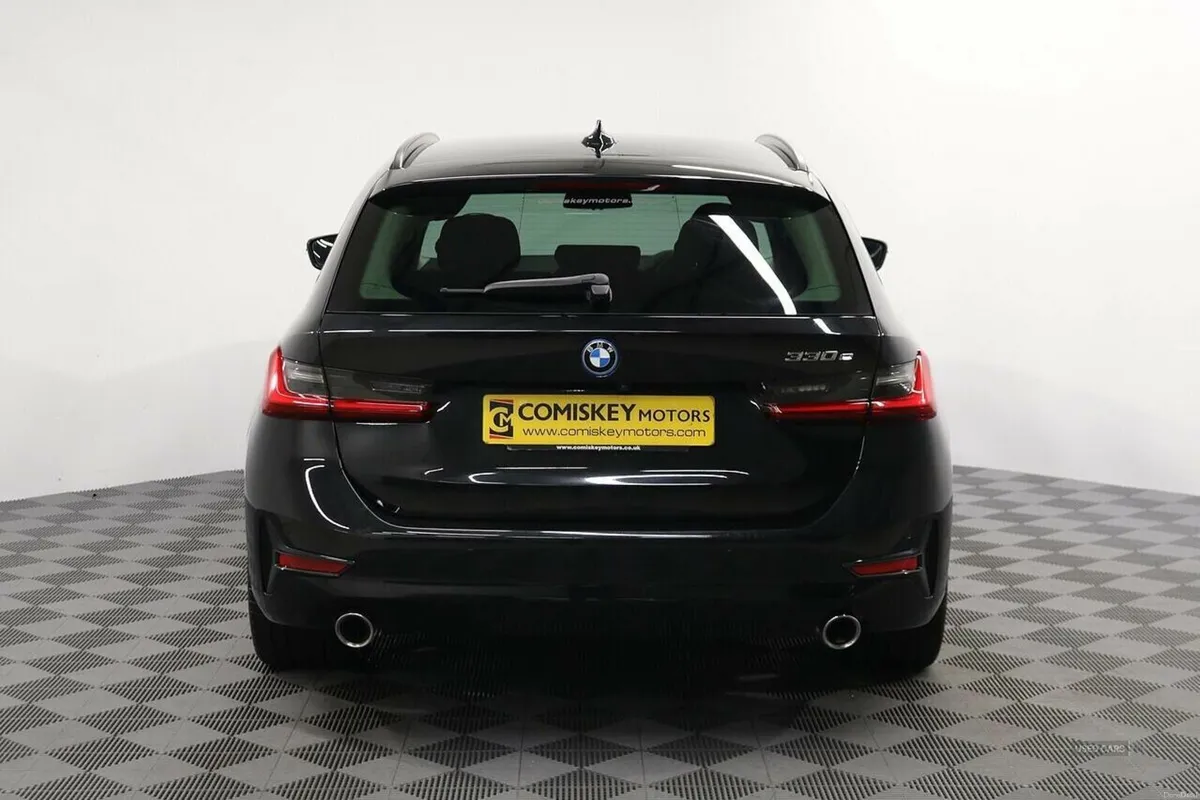 BMW 3-Series 330e SE Pro - Image 6