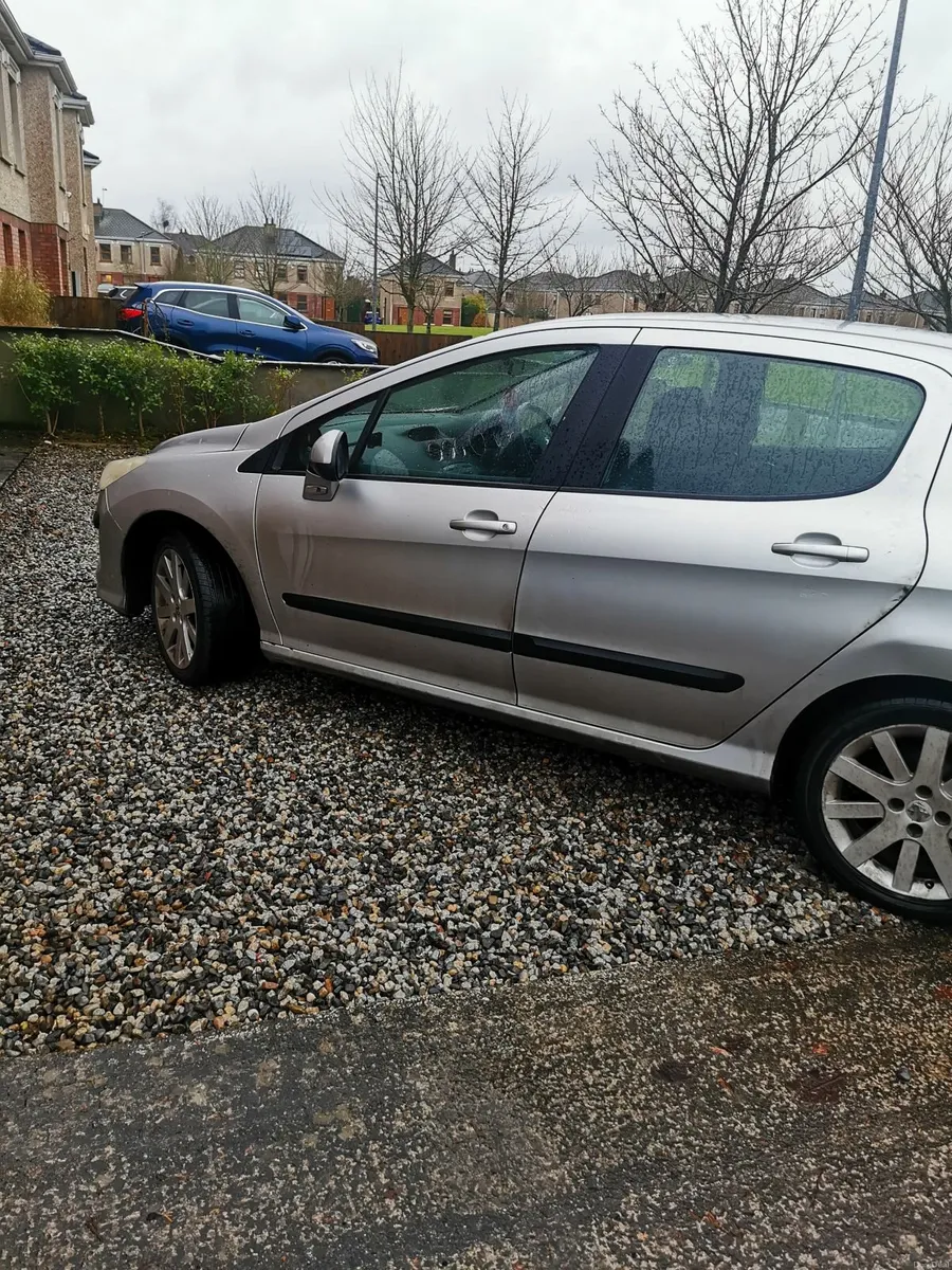 Peugeot 308 2009 - Image 2