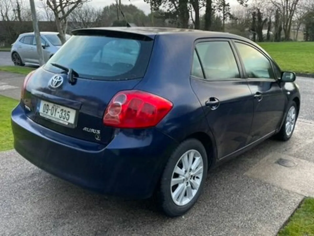 Toyota Auris 2009 - Image 3