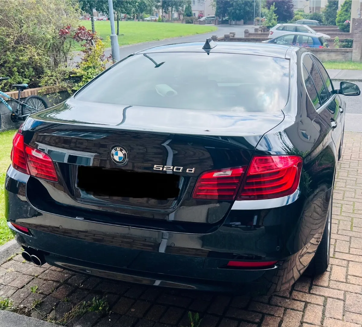 BMW 5-Series 2015 - Image 1