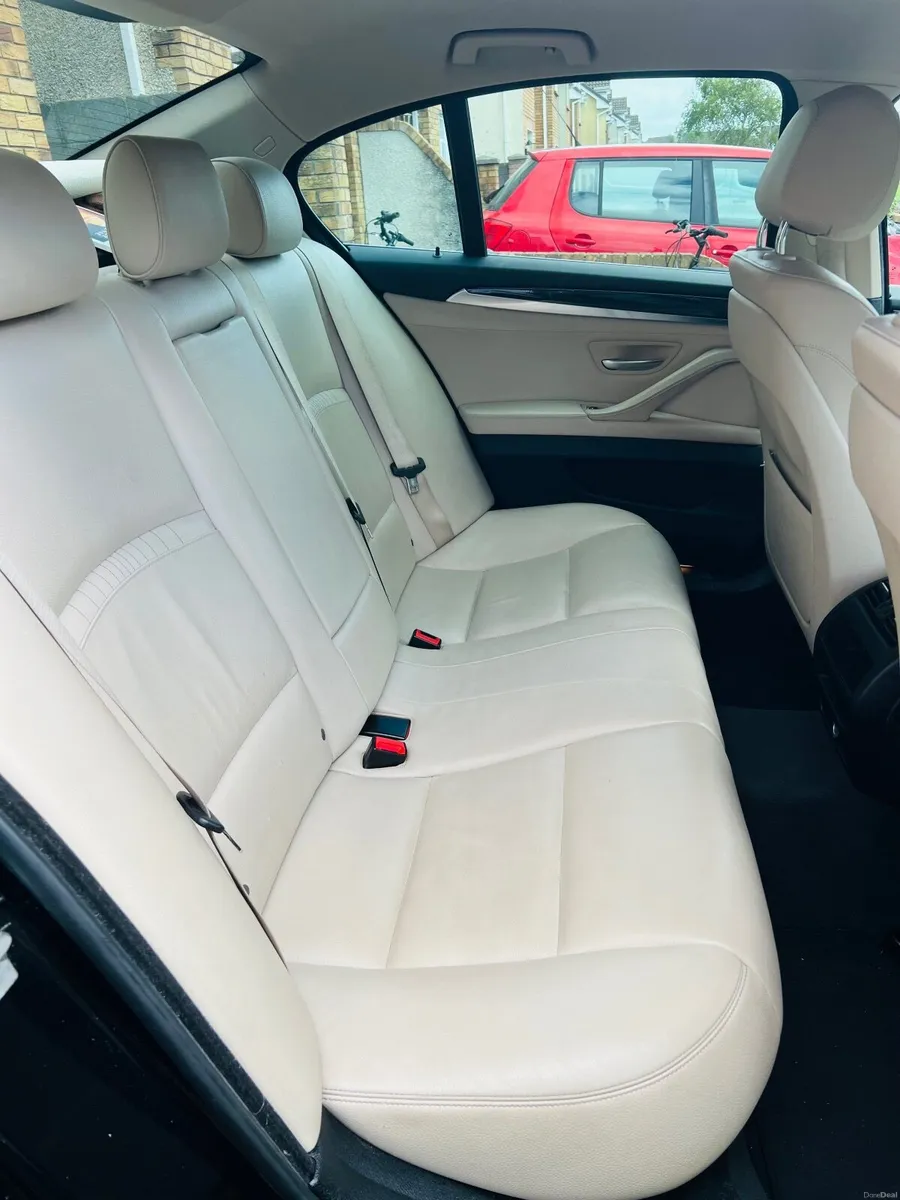BMW 5-Series 2015 - Image 4
