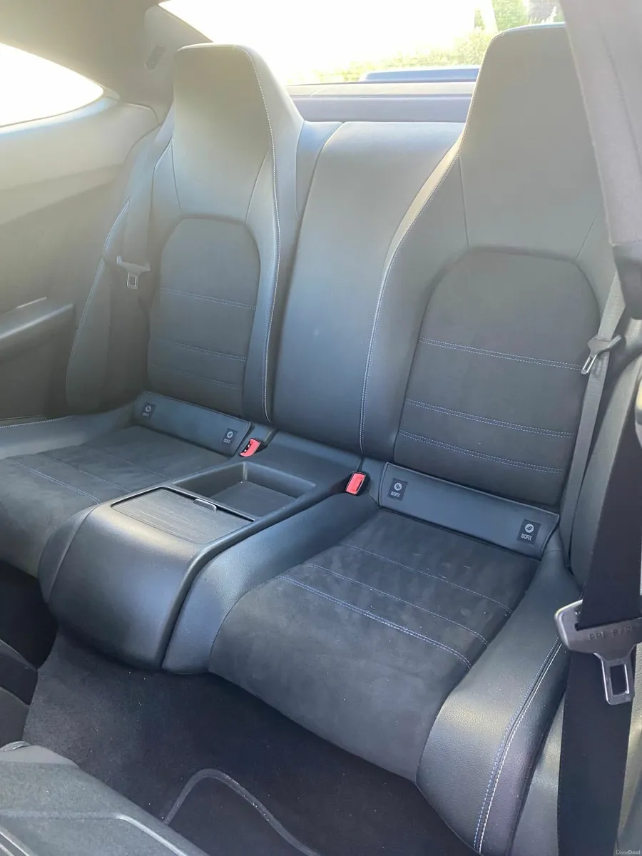 Mercedes-Benz C-Class 2015 - Image 4
