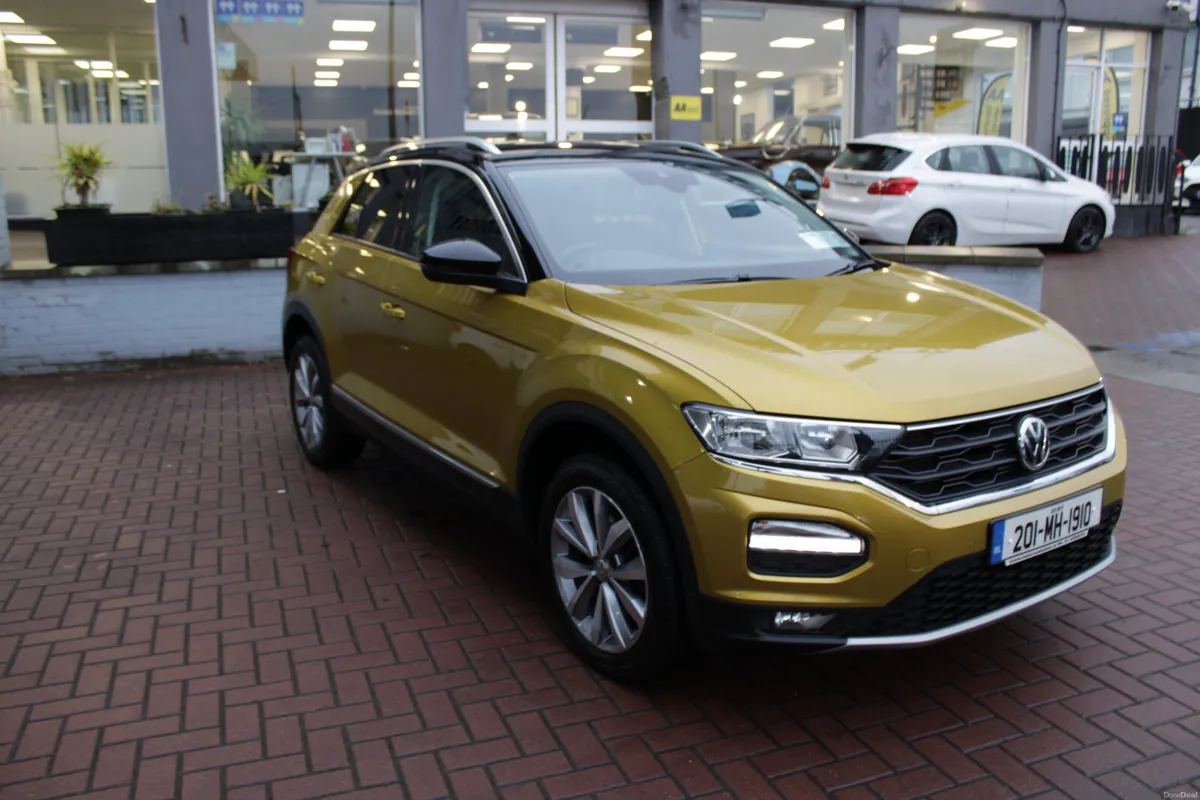 Volkswagen T-Roc 20201.6 TDI 115BHP DESIGN EDITION - Image 1
