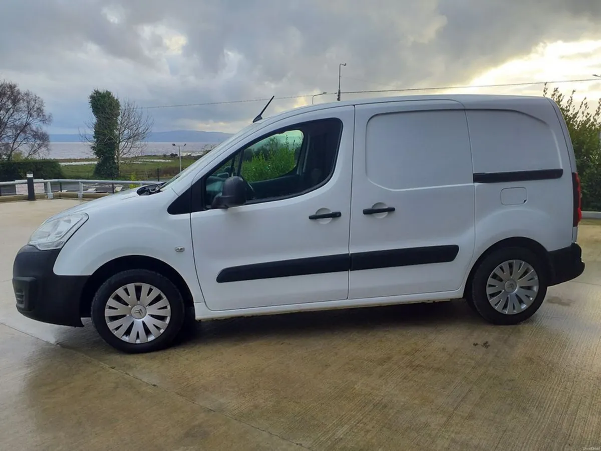 Citroen Berlingo 625 Enterprise HDI 100BHP *Tow Ba - Image 4