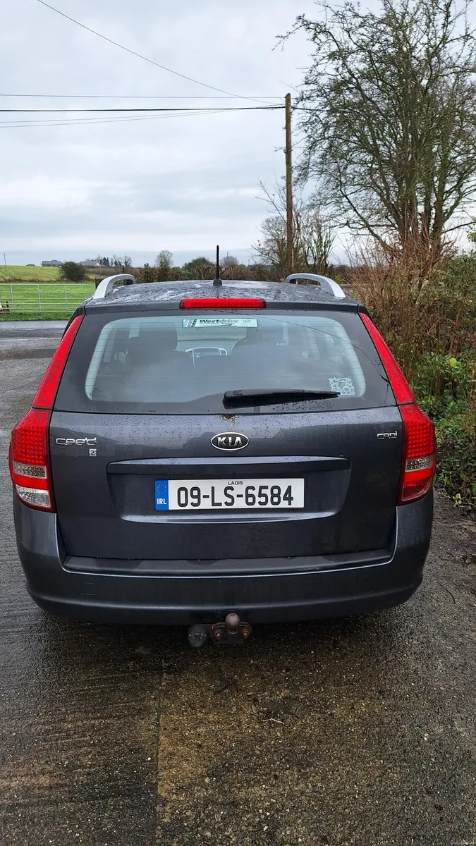 Kia ceed estate - Image 4