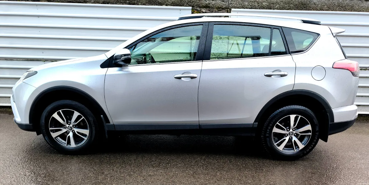 Toyota RAV4 2016 Luna - Image 3