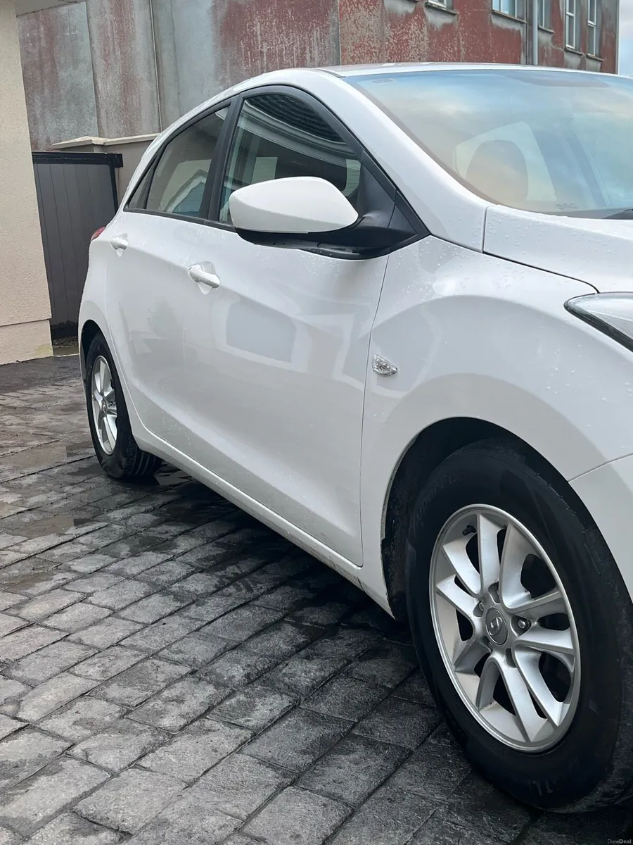 Hyundai i30 - Image 2