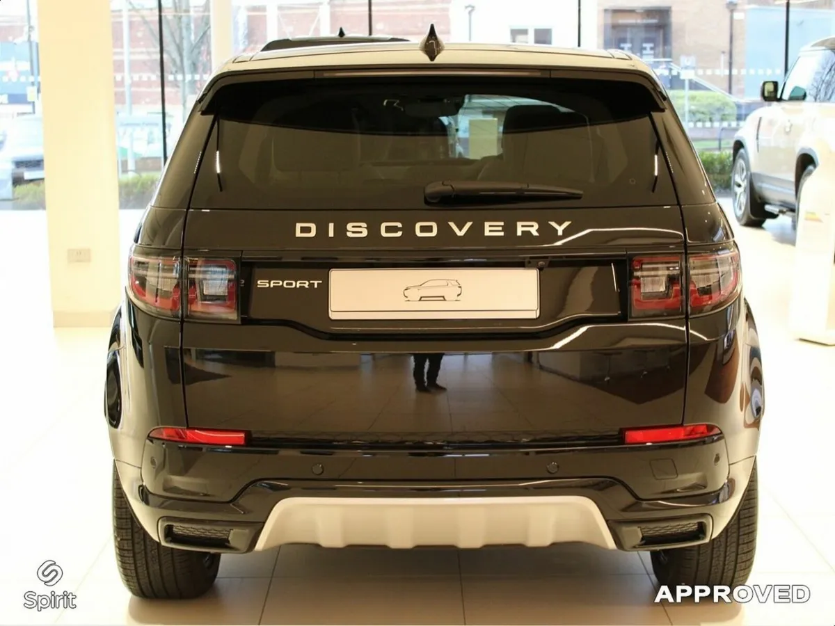 Land Rover Discovery Sport S P269e PHEV - Image 4