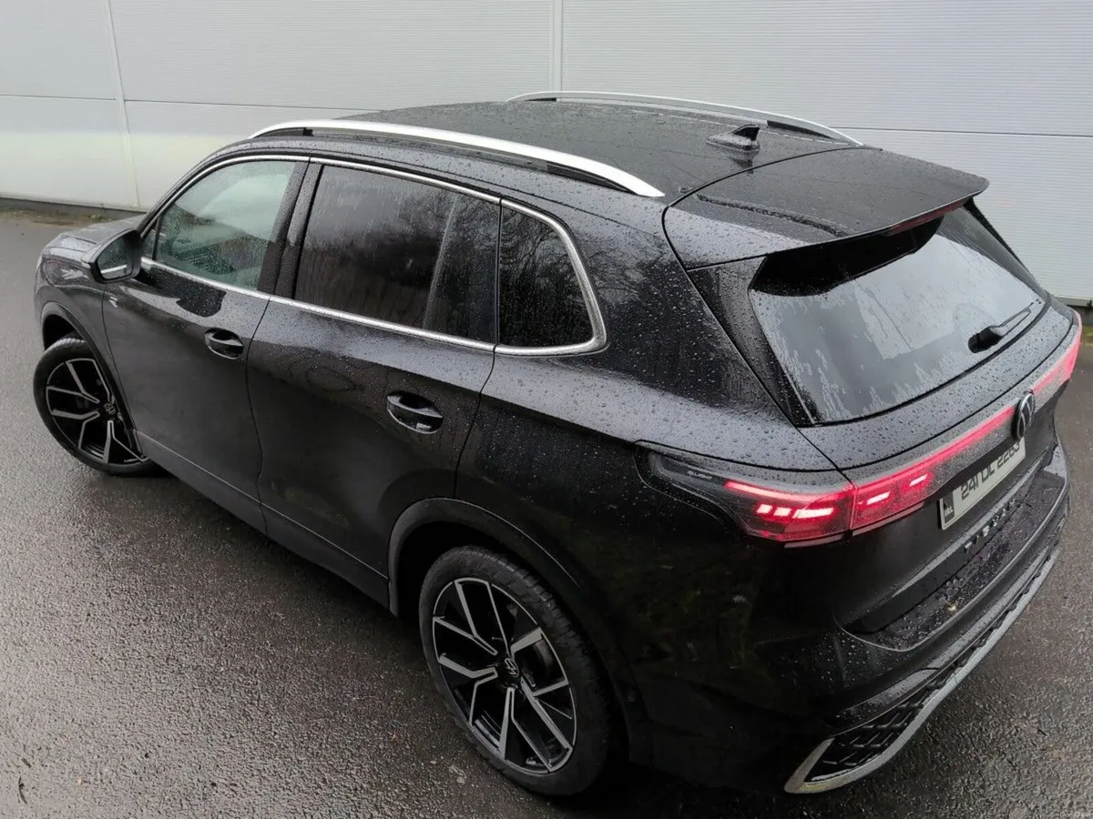 Volkswagen Tiguan 2.0 TDI 150HP R-Line DSG Electri - Image 3