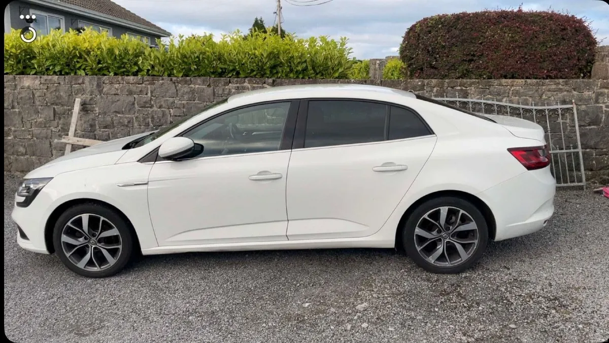 Renault Megane 2017 - Image 2