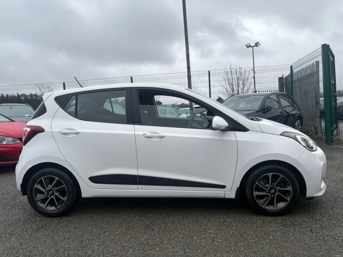 2017 Hyundai I10 Deluxe 1.0L Petrol NCT + Taxed - Image 2