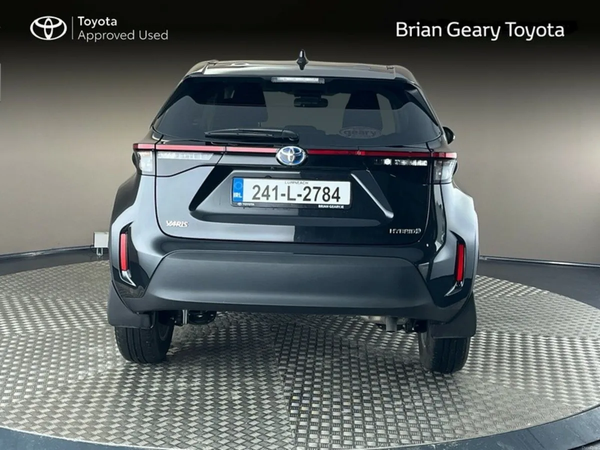 Toyota Yaris Cross HYBRID LUNA - Image 4