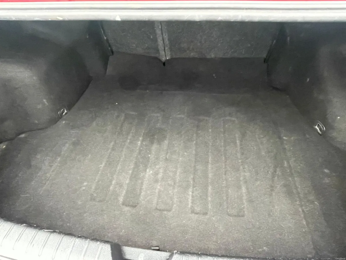 Kia Optima PLATINUM 4DR - Image 3