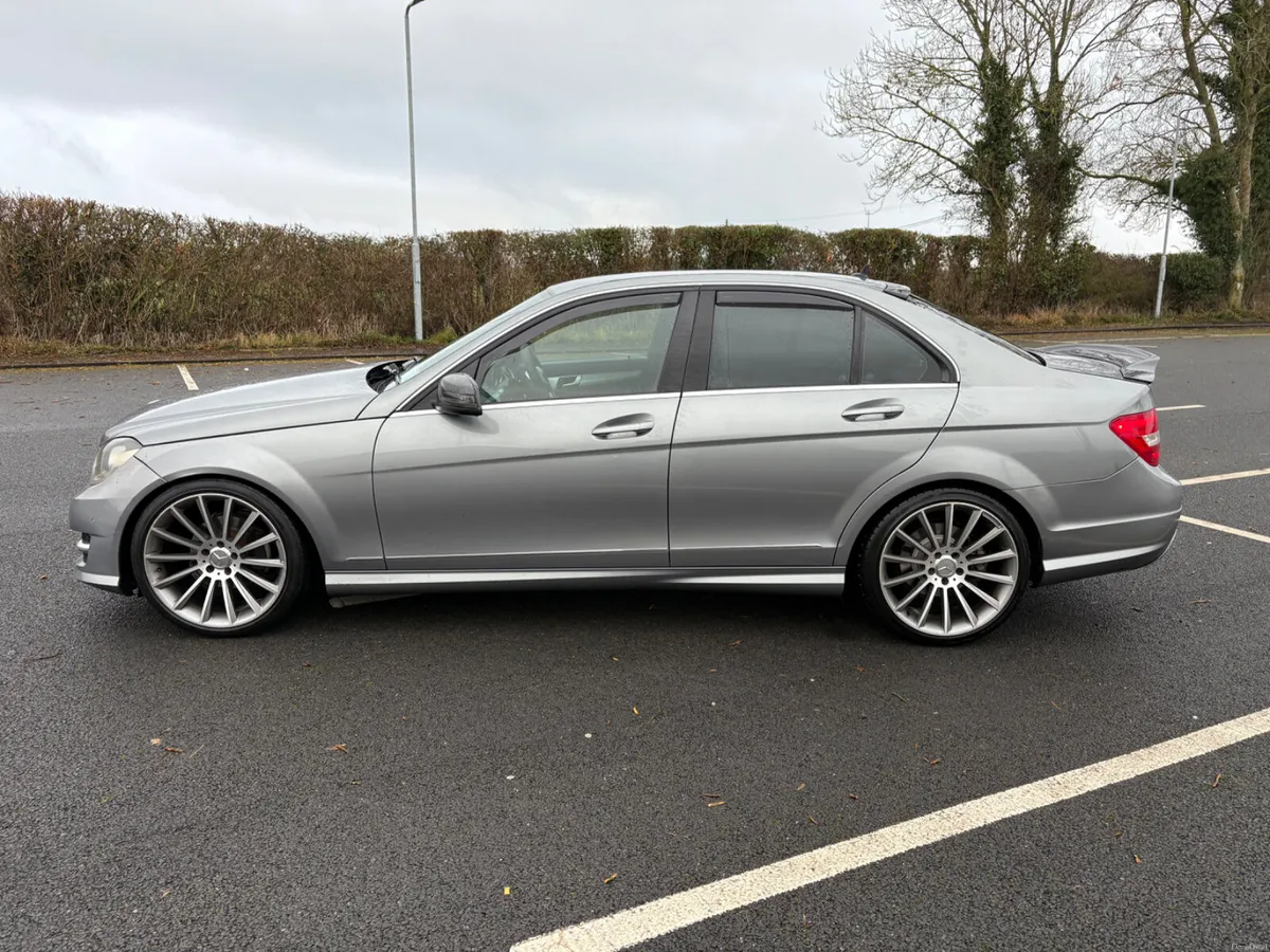 Mercedes-Benz C-Class 2013 - Image 4