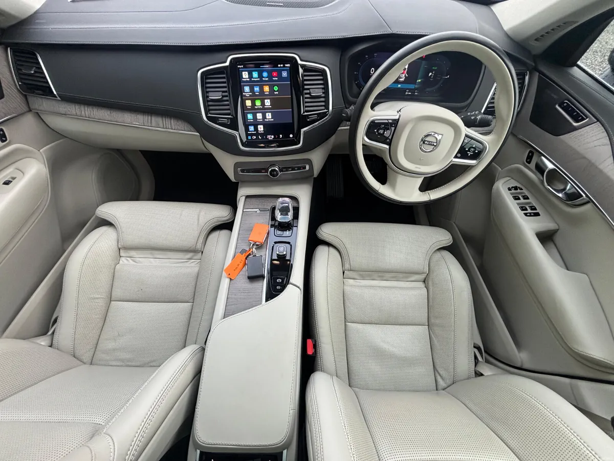 Volvo XC90 2023 - Image 4