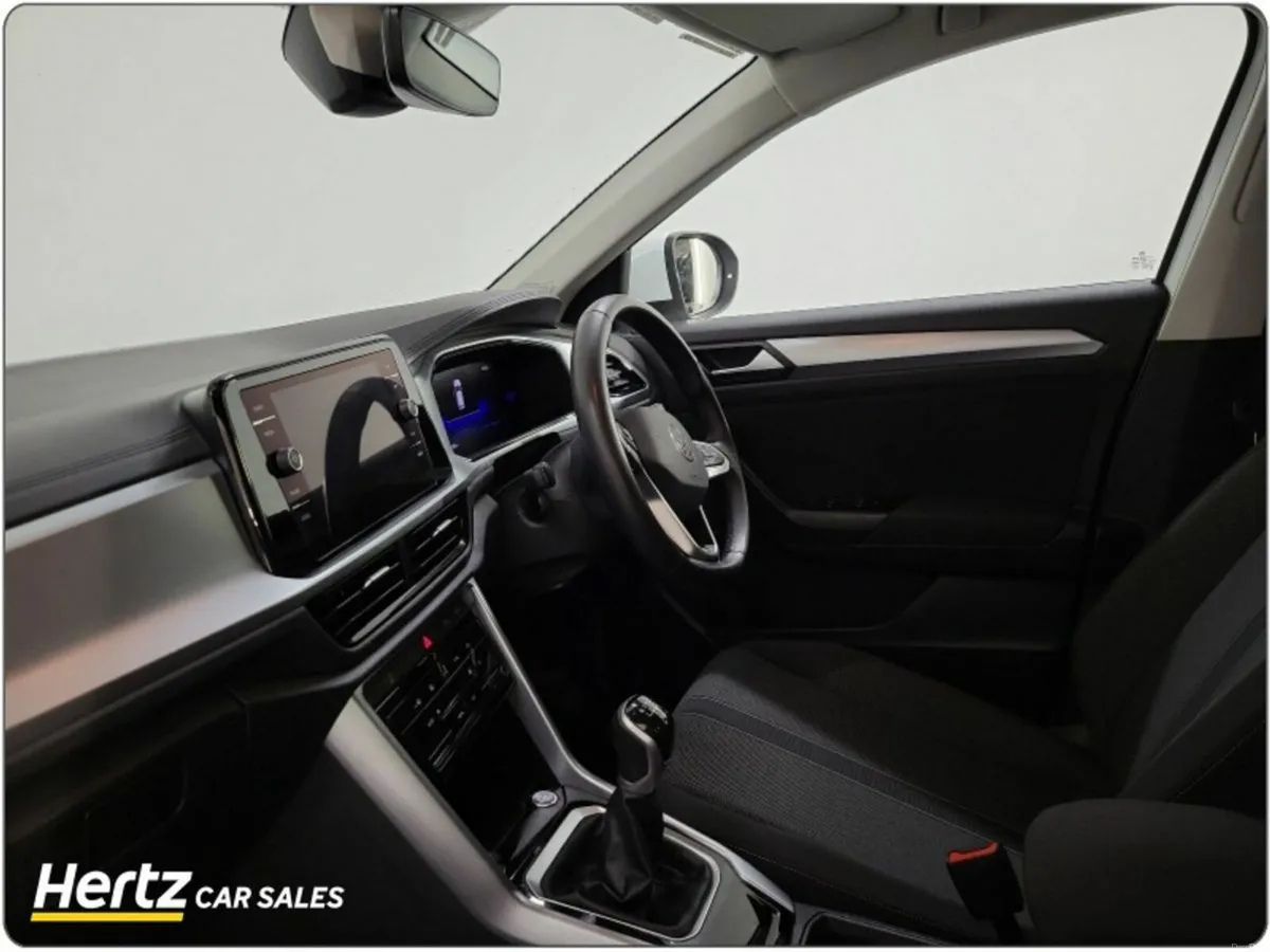 Volkswagen T-Roc SPEC ED Petrol Manual - Image 4