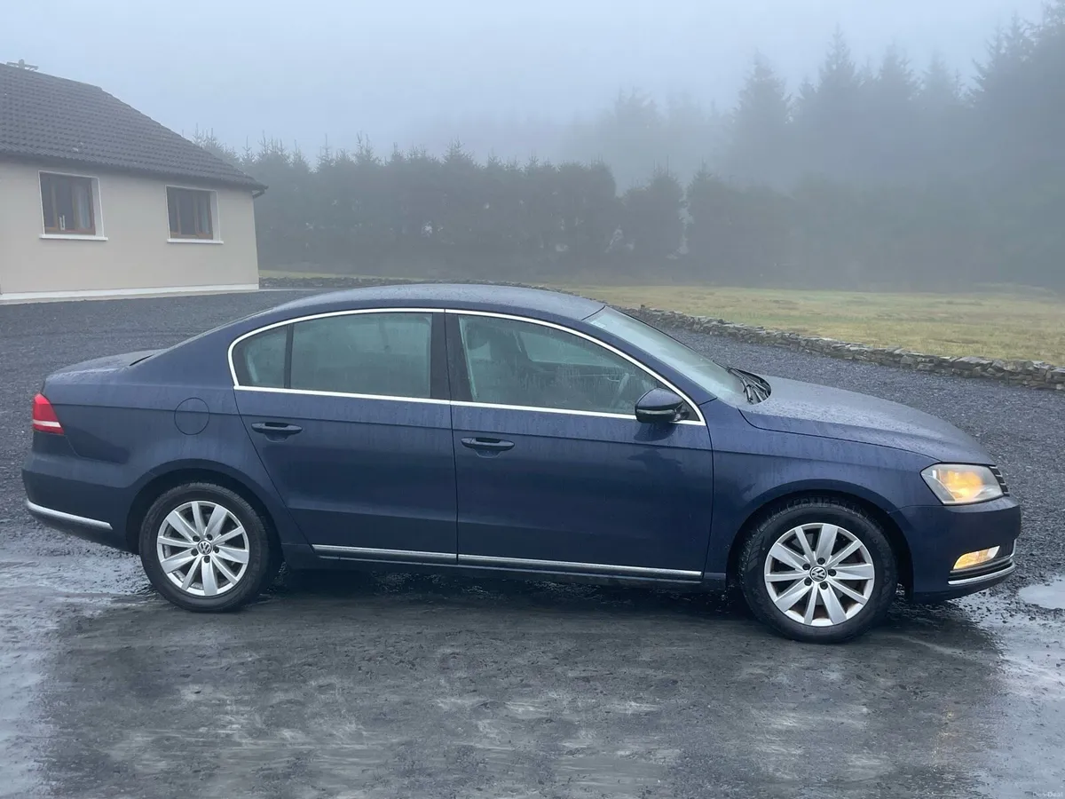 2012 VW Passat - Image 2