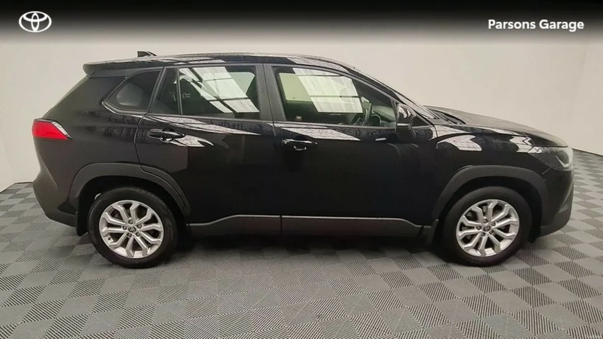Toyota Corolla Cross CROSS LUNA 1.8 - Image 3