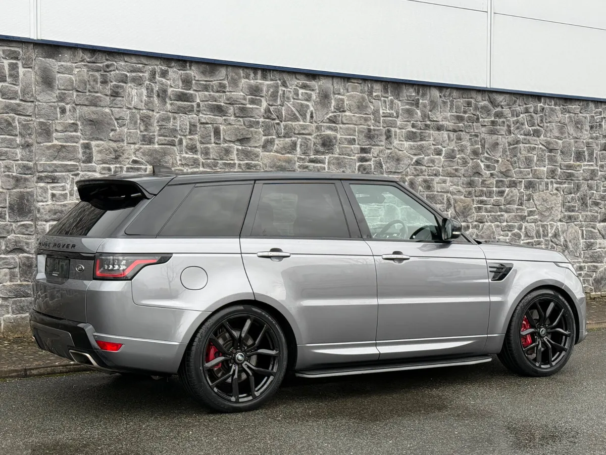 2020 Range Rover Sport HSE DYNAMIC P400E - Image 3