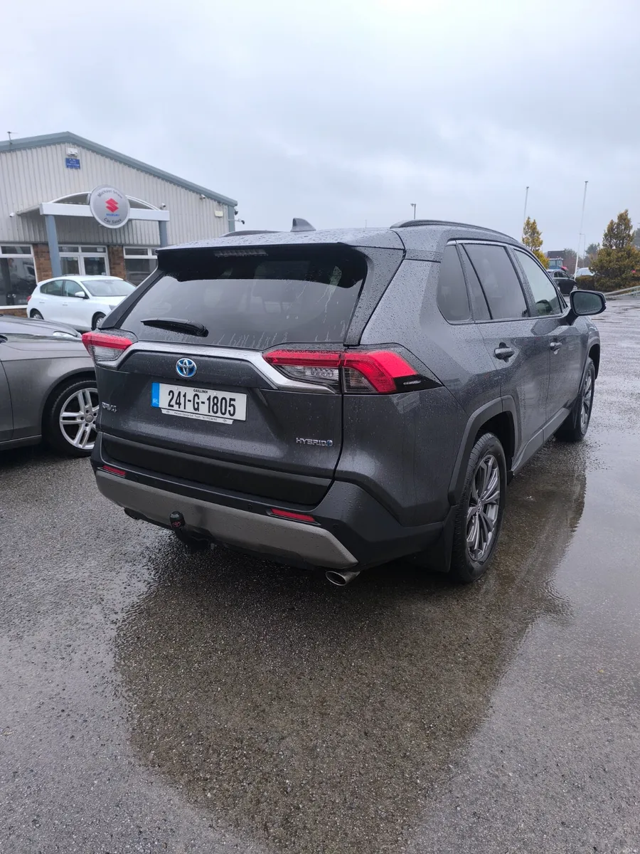 Toyota RAV4 2024 - Image 3
