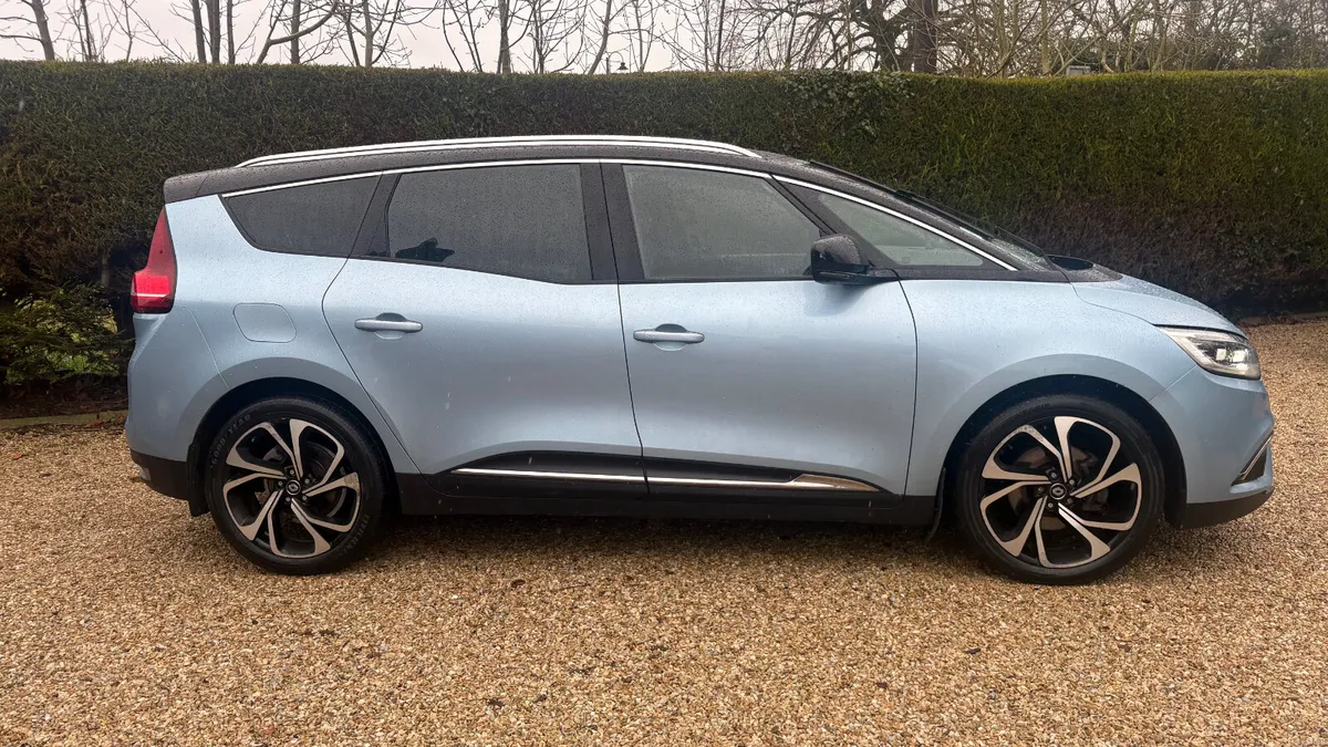 Renault Grand Scenic 2017 , “ signature Navigation - Image 1