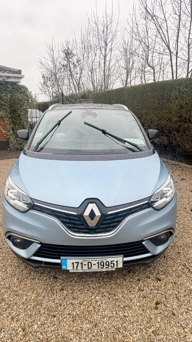 Renault Grand Scenic 2017 , “ signature Navigation - Image 2