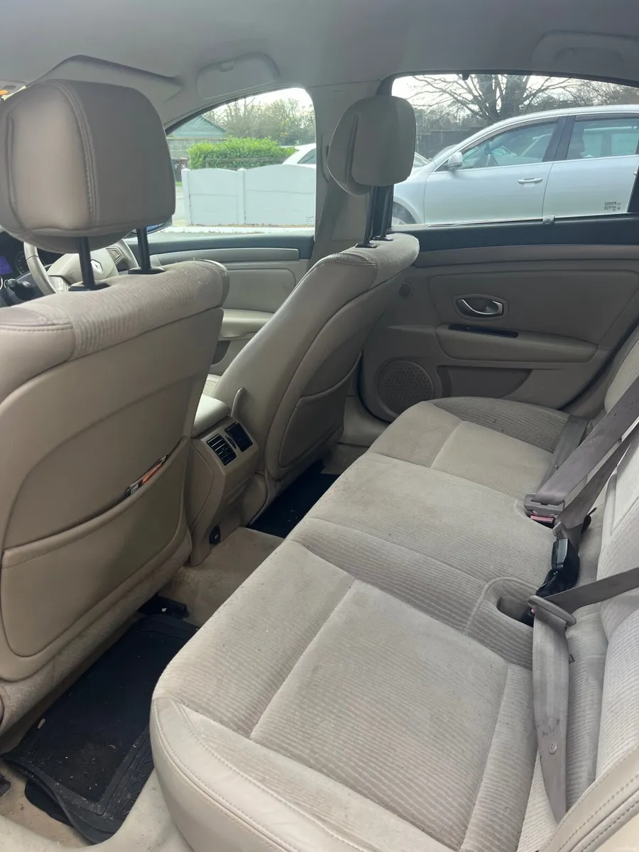 Renault Laguna 2008 - Image 2