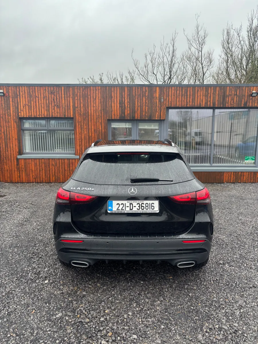 Mercedes-Benz GLA 2022 - Image 3