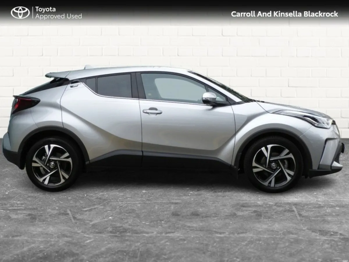 Toyota C-HR Hybrid Sport - Image 3