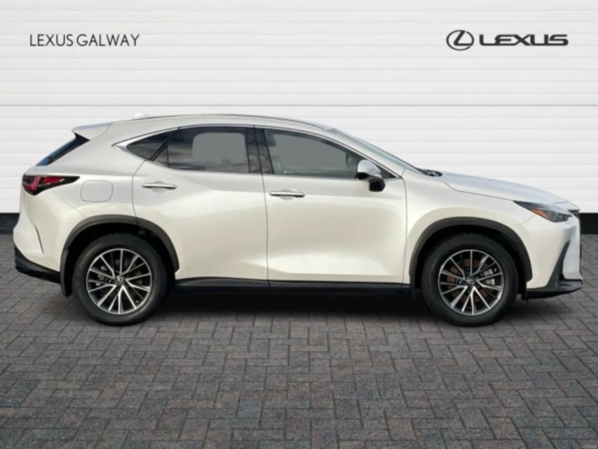 Lexus NX NX 450h+ Executive AWD // Remote Central - Image 3