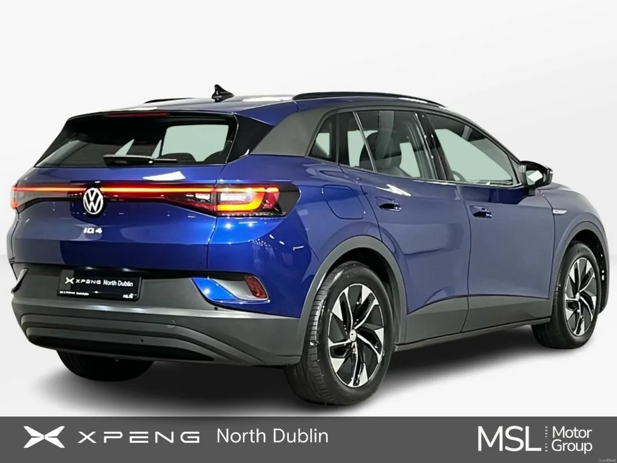 Volkswagen ID.4 Life DX 77kWh 174BHP - Reversing C - Image 4