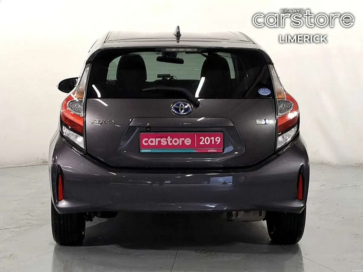 Toyota Aqua 1.5 HYBRID AUTO - Image 4