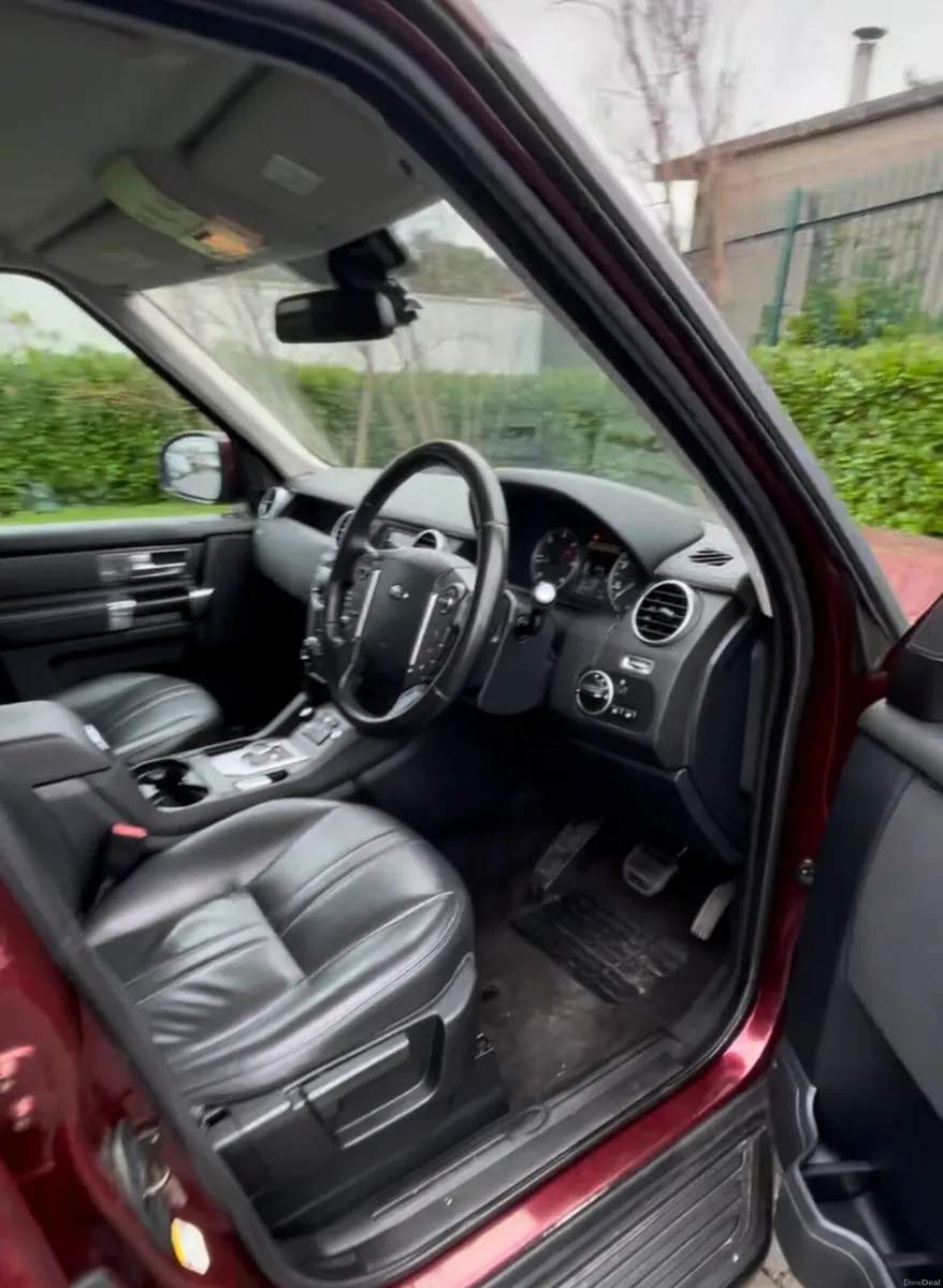 Land Rover Discovery (151) Low KM - Image 4