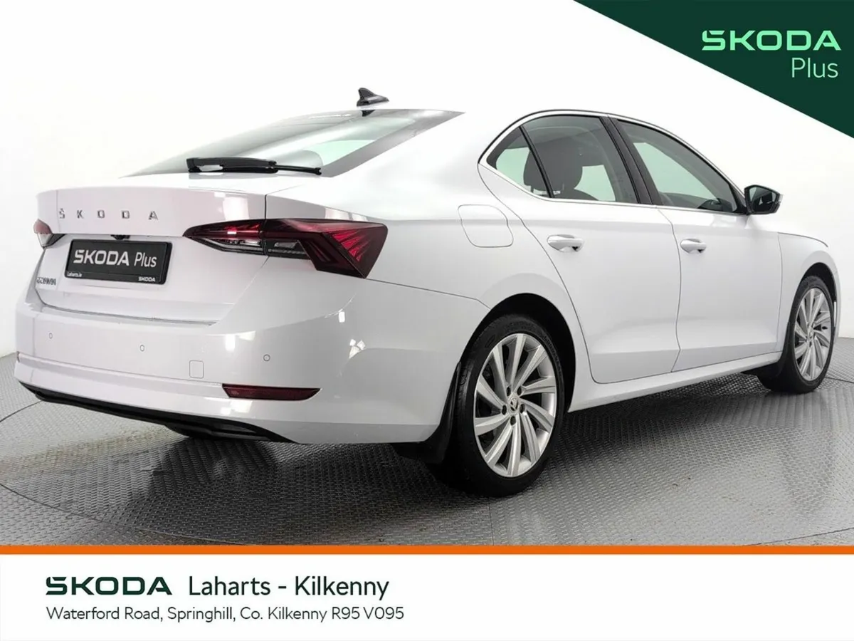 Skoda Octavia STYLE 2.0TDI 115BHP - Image 4