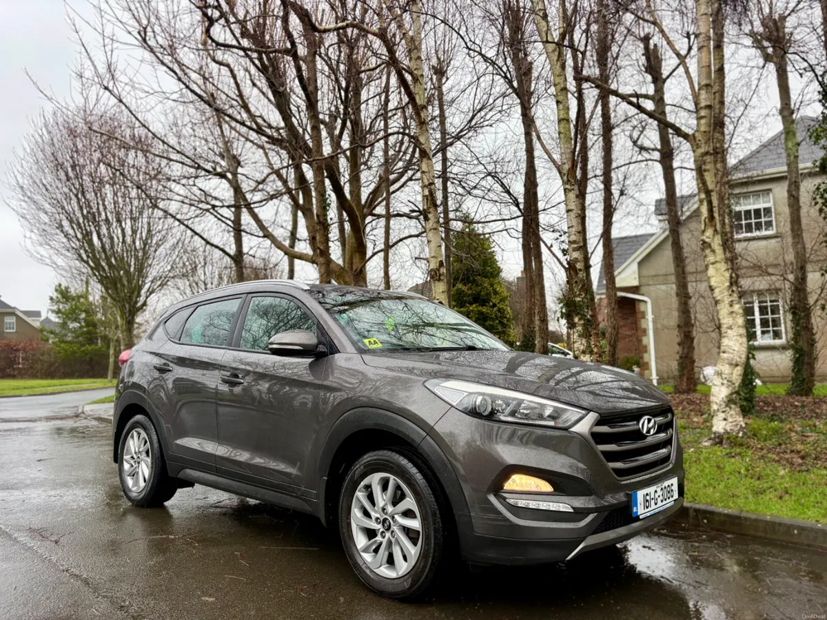 2016 Hyundai Tucson executive nct 02-28 - Image 1