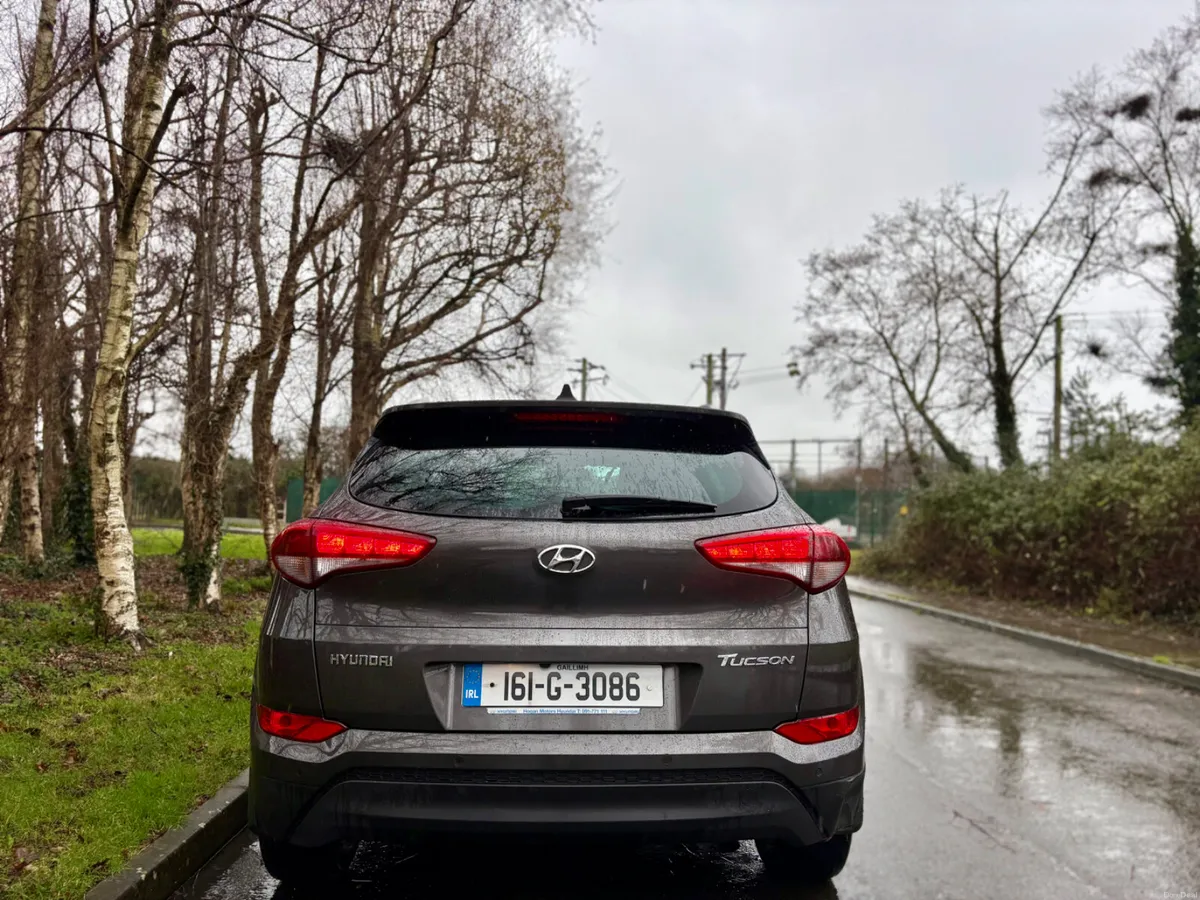 2016 Hyundai Tucson executive nct 02-28 - Image 4