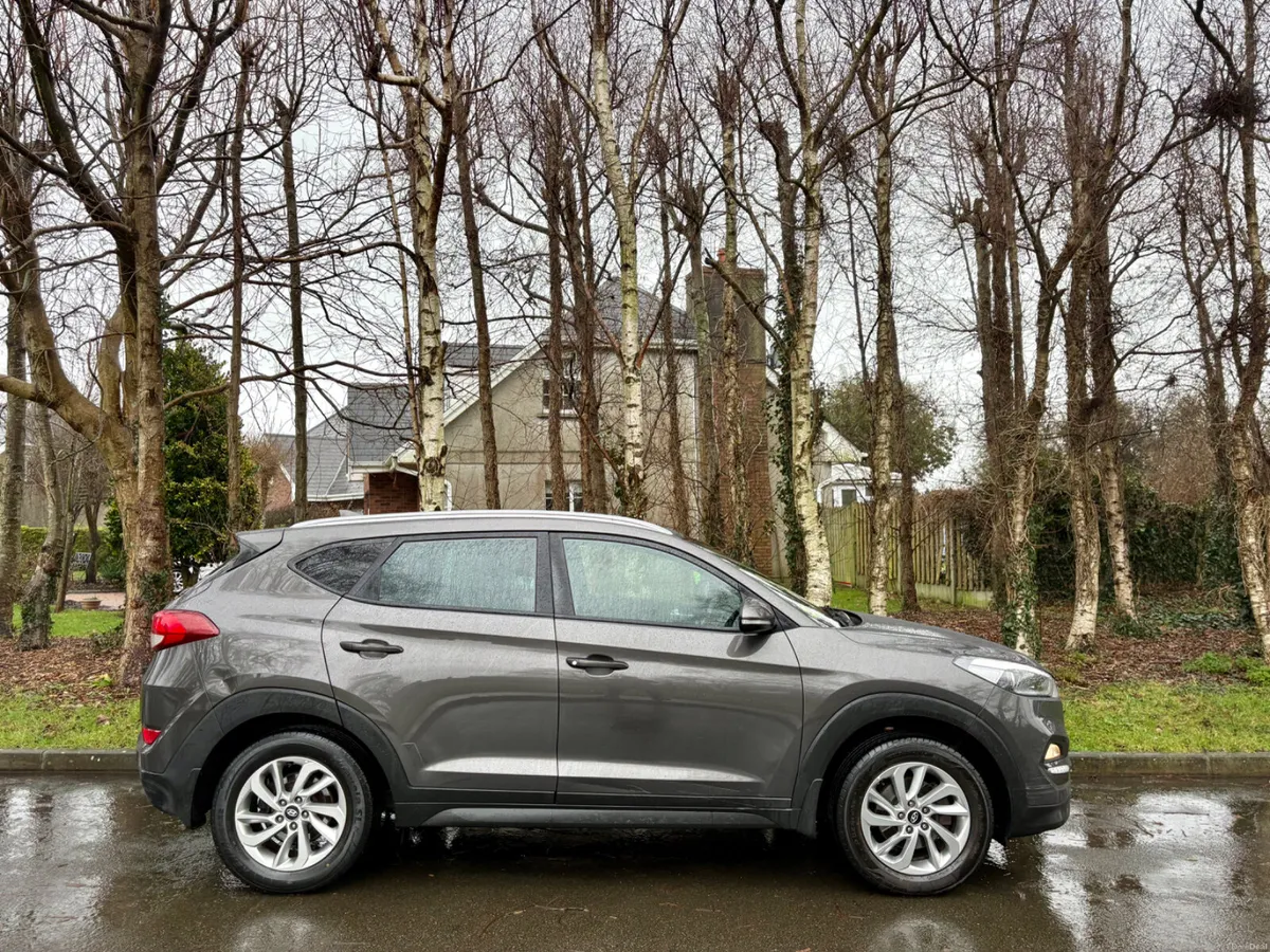 2016 Hyundai Tucson executive nct 02-28 - Image 2