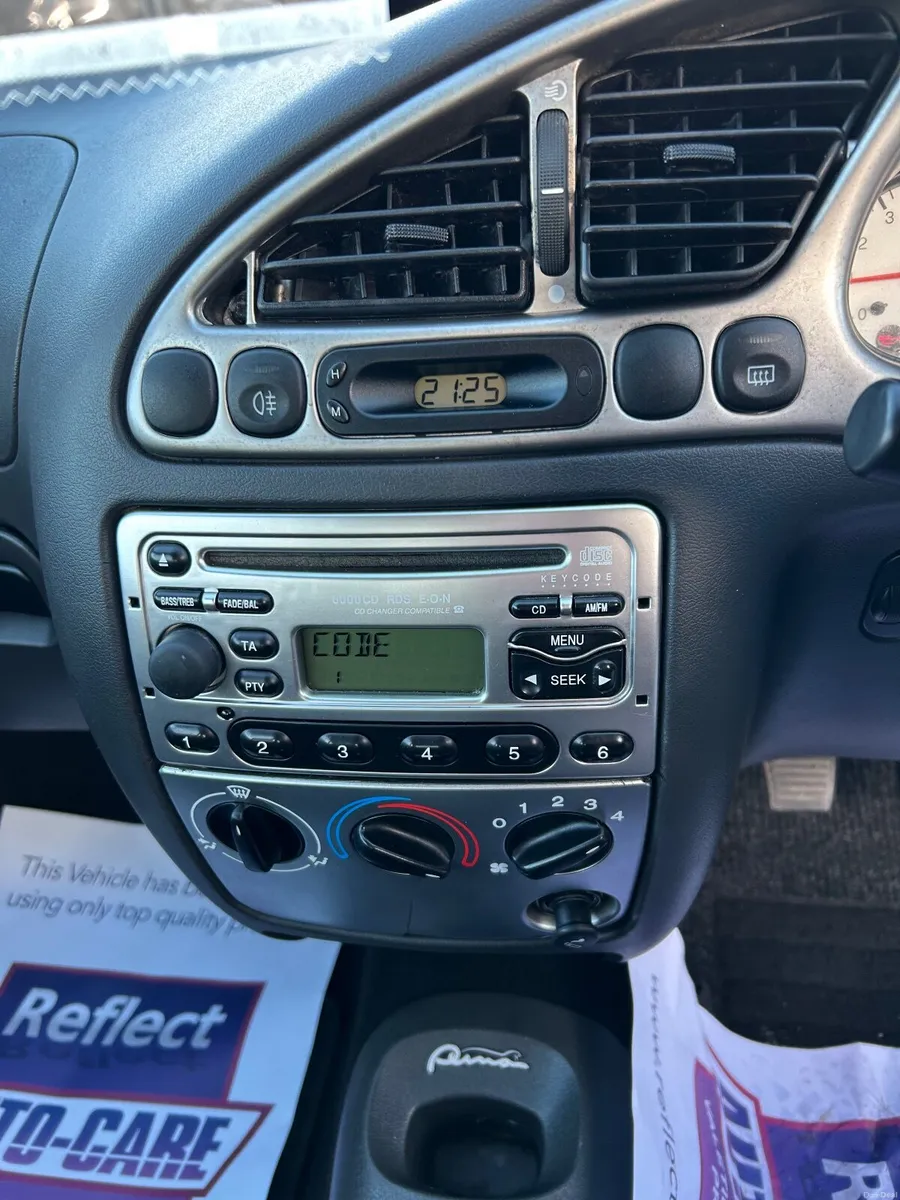 Ford Puma Coupe . Sports model. 01 reg. - Image 1