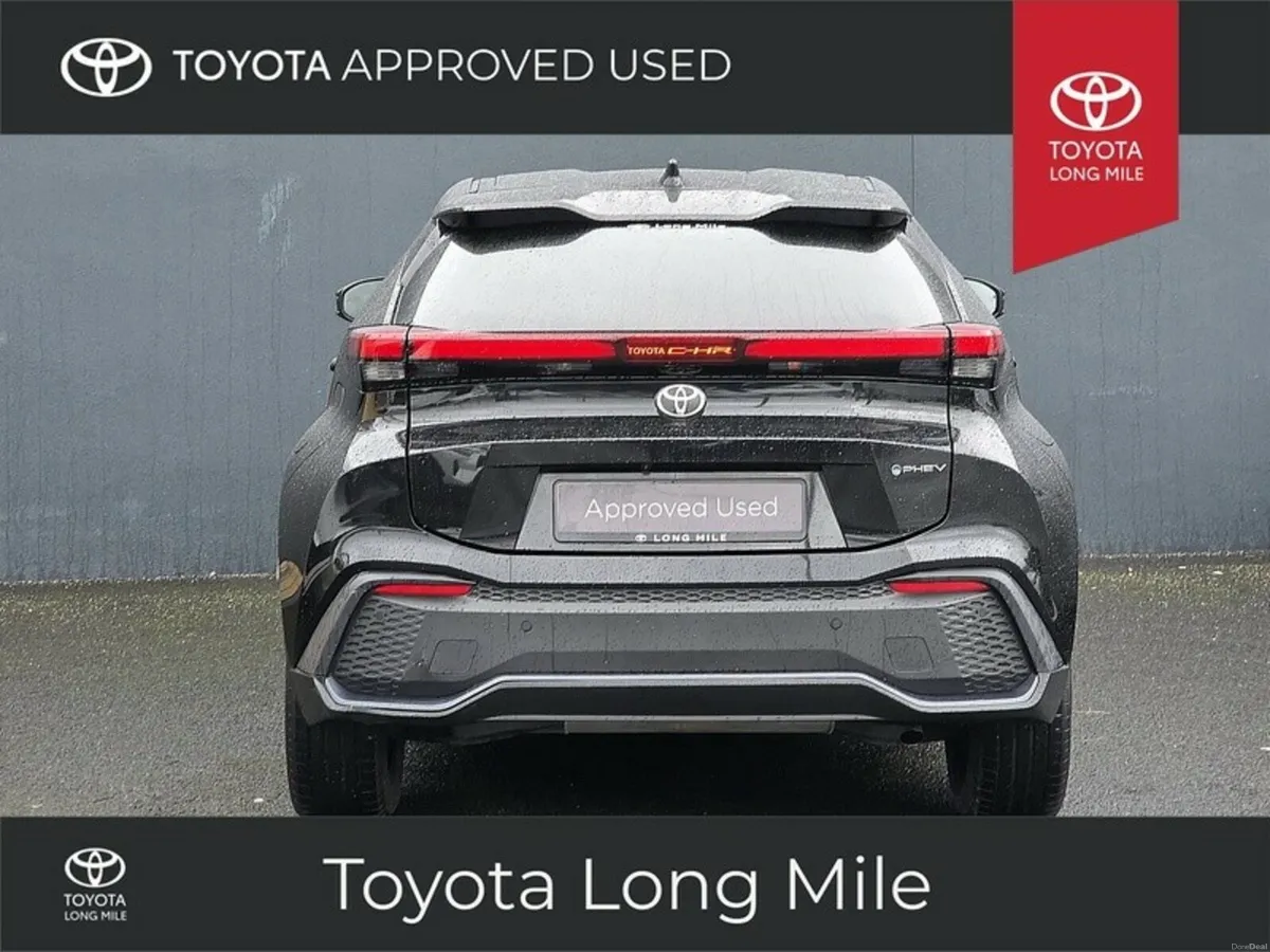 Toyota C-HR Sport - Image 4