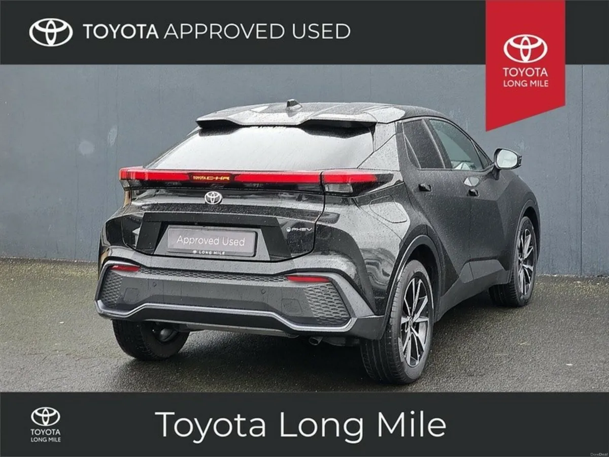 Toyota C-HR Sport - Image 3