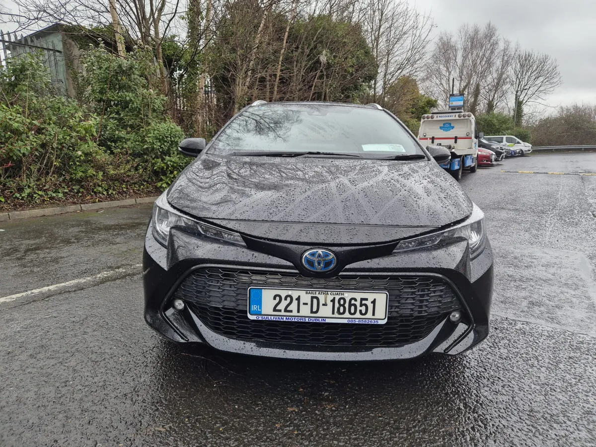 TOYOTA COROLLA/2022/IRISH CAR/1.8 PETROL HYBRID - Image 3