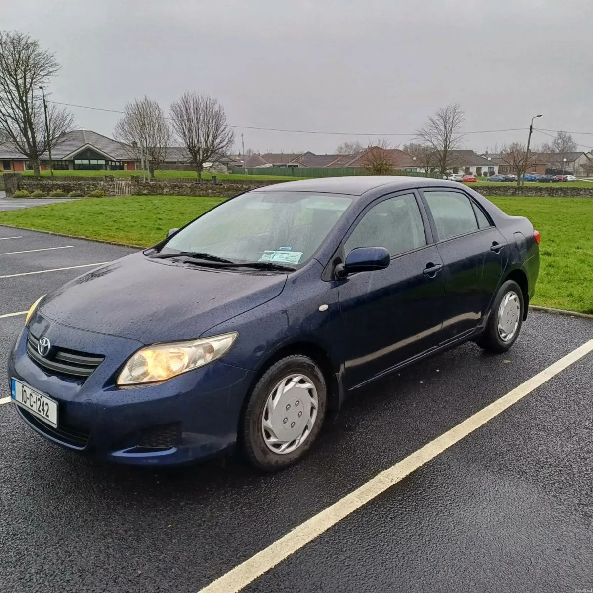 Toyota corolla - Image 3