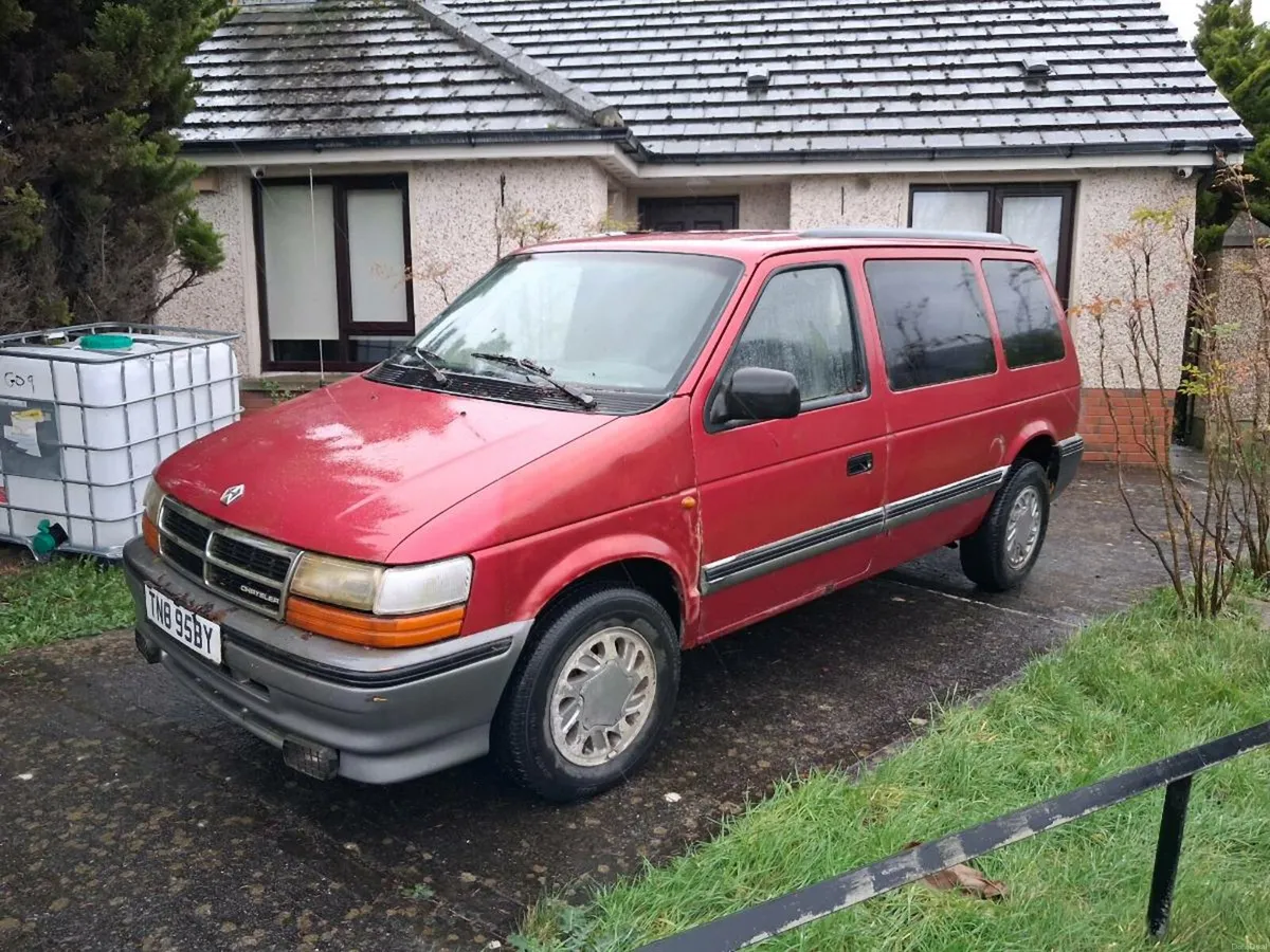 1994 Chrysler voyager - Image 2