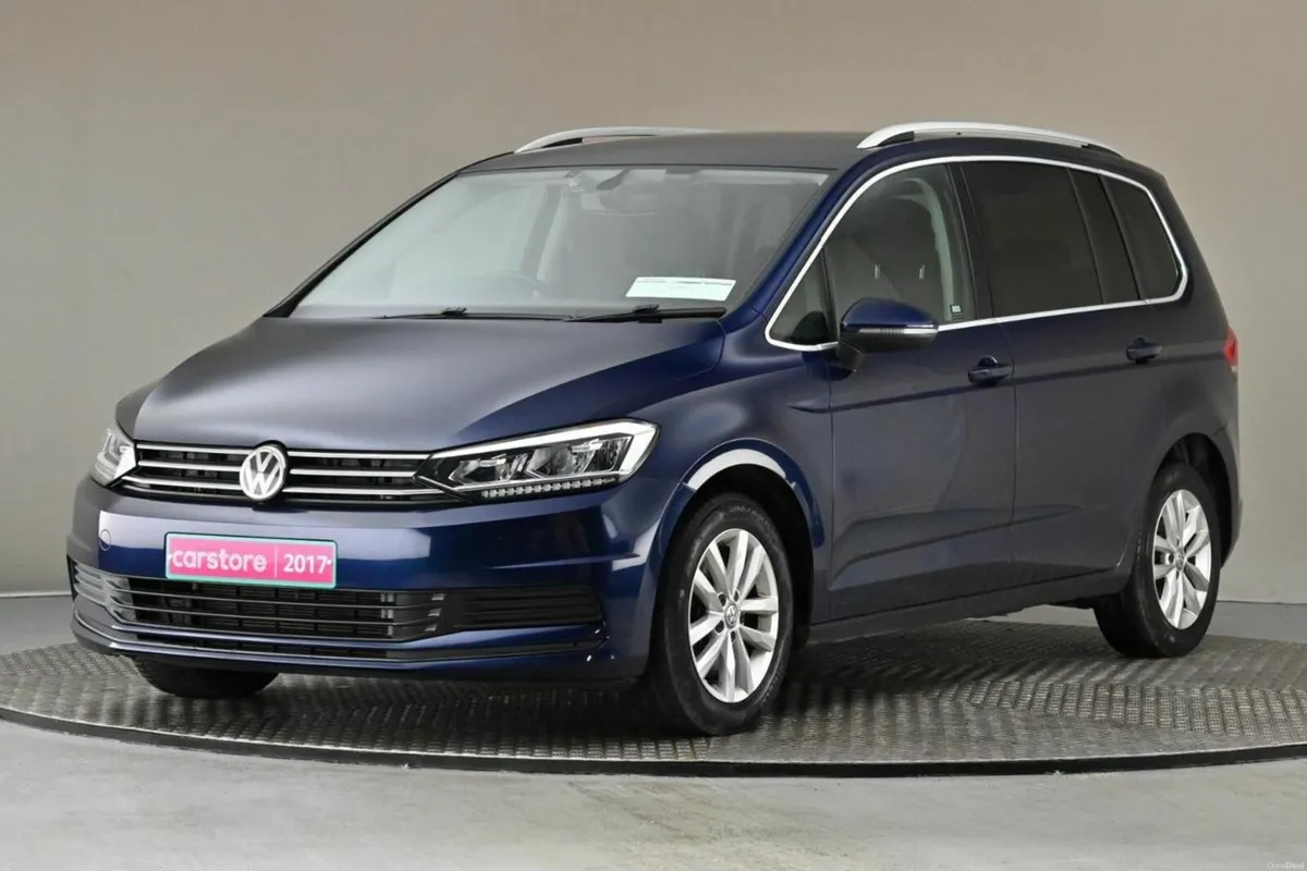 Volkswagen Touran 1.4 TSI DSG TRENDLINE **CARPLAY* - Image 3
