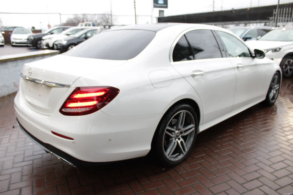 E220D AVANTGARDE SPORT 4DR SALOON AUTOMATIC // STU - Image 4