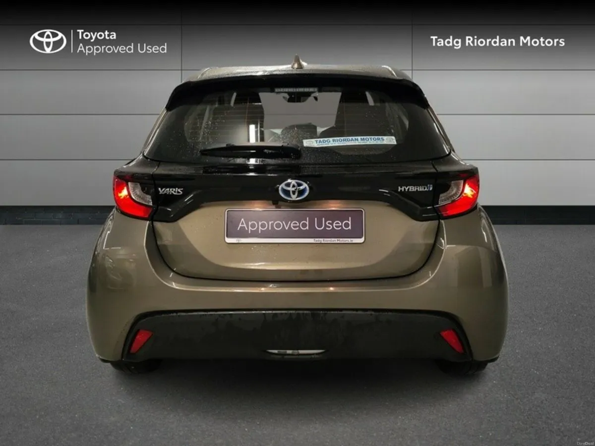 Toyota Yaris HYBRID LUNA 4DR AUTO - Image 4