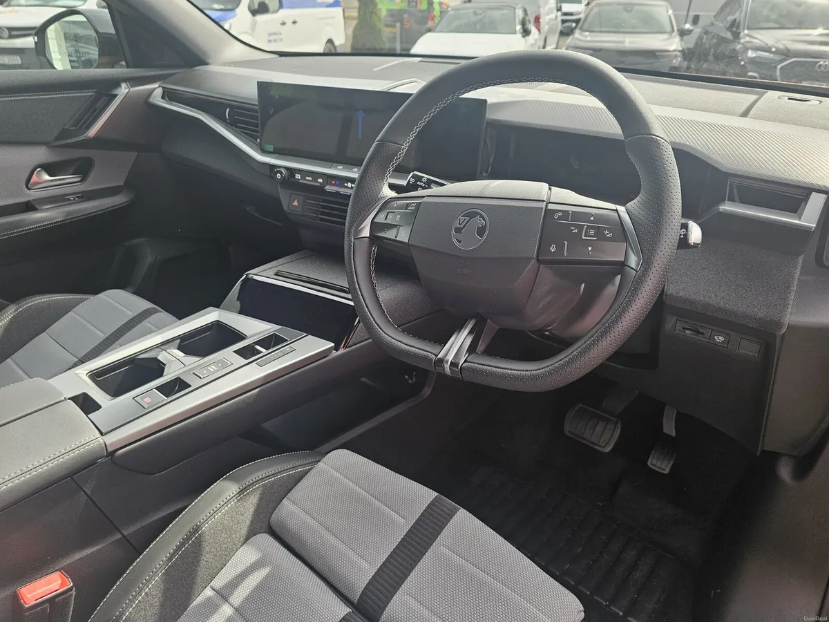 Vauxhall Grandland Electric Hatchback GS - Image 5